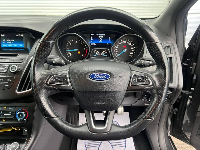 Image for 2018 Ford Focus ST-LINE 1.5 TD // SERVICE HISTORY // 17" ST-LINE ALLOYS // AIR CONDITIONING