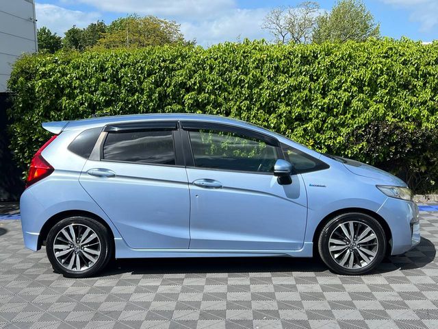Image for 2017 Honda Fit SPORT 1.5 HYBRID AUTO // DIAMOND CUT ALLOYS // CRUISE CONTROL // DIGITAL CLIMATE CONTROL