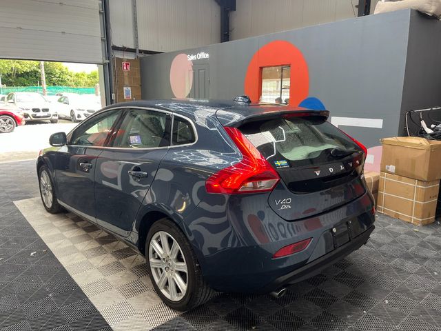 Image for 2019 Volvo V40 2019 VOLVO V40 D4 INSCRIPTION 2.0 AUTOMATIC / CRUISE CONTROL / REVERSE CAMERA / ELECTRIC MEMORY & HEATED SEATS / PADDLE SHIFTERS AND MORE