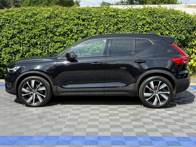 Image for 2022 Volvo XC40 T4 R-DESIGN PRO 1.5 RECHARGE HYBRID AUTO // APPLE CAPRLAY/ANDROID AUTO // LEATHER/ALCANTARA R-DESIGN SEATS // PARKING SENSORS