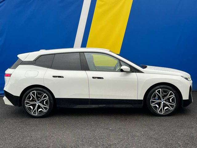 Image for 2022 BMW iX XDRIVE40E PREMIUM ** MASSIVE SPEC ** // HARMAN/KARDON SOUND // VIRTUAL COCKPIT // 22" DIAMOND CUT ALLOYS 