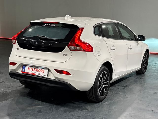 Image for 2019 Volvo V40 HATCHBACK AUTOMATIC 1.5L TURBO PETROL - FACTORY DIAMOND CUT ALLOY WHEELS - CRUISE CONTROL - REVERSE CAMERA