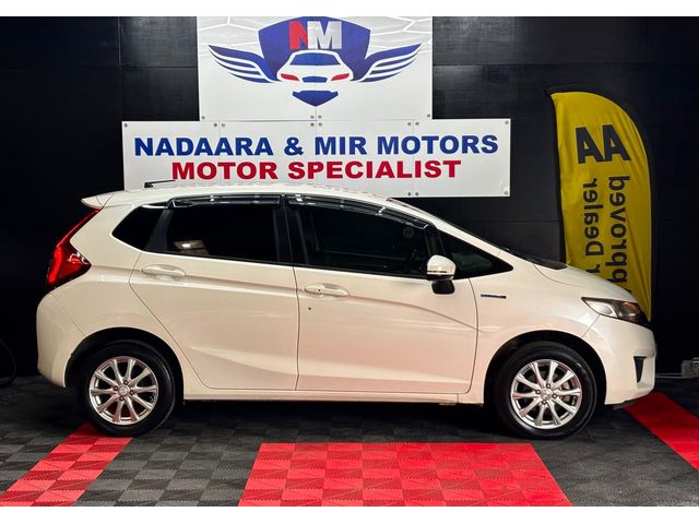Image for 2014 Honda Fit Hybrid