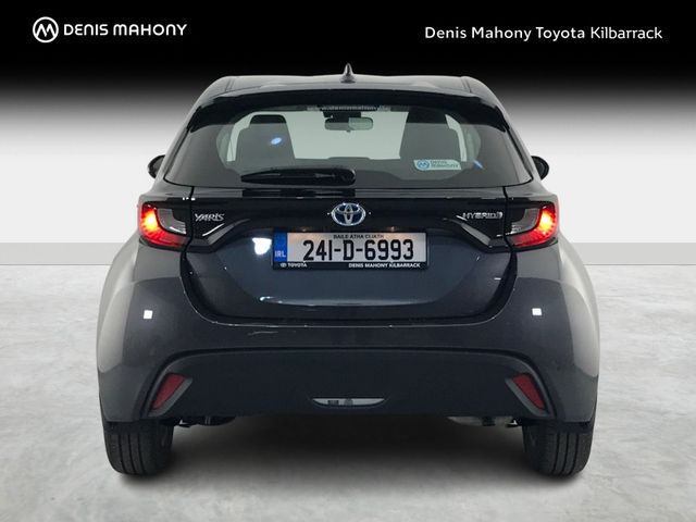 Image for 2024 Toyota Yaris HYBRID LUNA