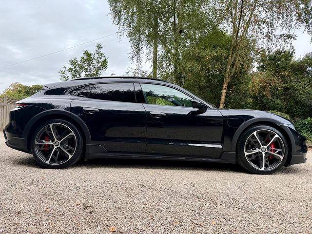 Image for 2023 Porsche Taycan 4S CROSS TURISMO *562 bhp Performance Battery Plus…Huge Specification* 