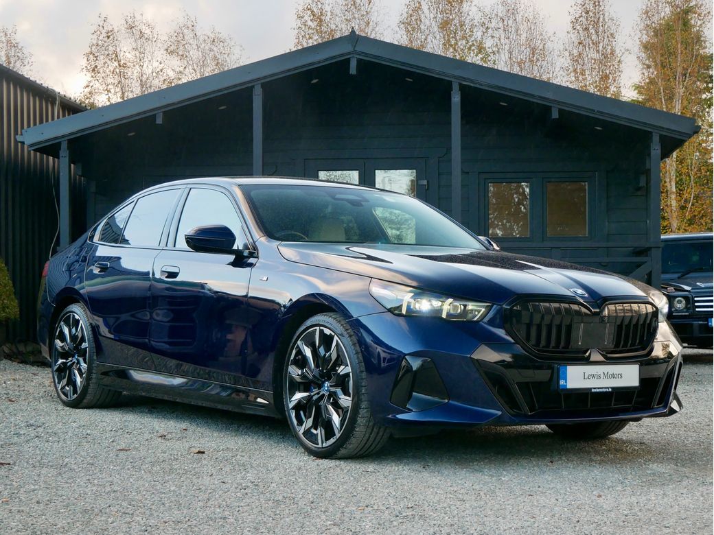 Image for 2024 BMW 5 Series 530e M Sport, HARMAN KARDON, 360 CAMERA, HUD, PANORAMIC SUNROOF