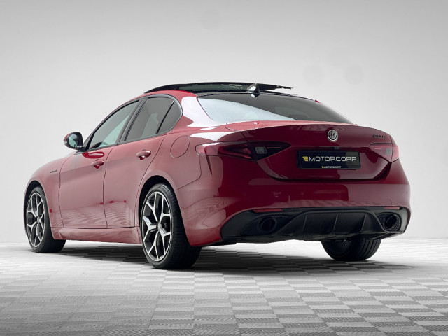 Image for 2022 Alfa Romeo Giulia VELOCE 2.0 TURBO 280HP *PAN ROOF*