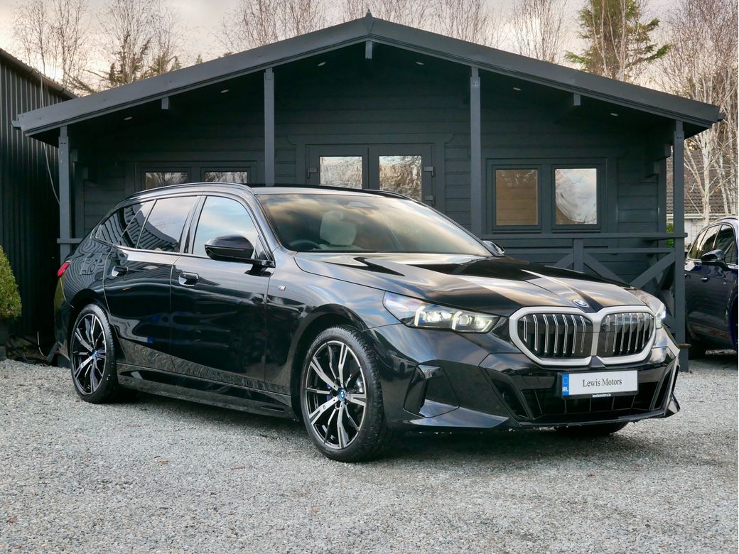 Image for 2025 BMW 5 Series 530E M SPORT TOURING