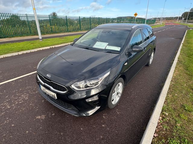 Image for 2019 Kia Ceed 1.6 CRDI 2 ISG 5DR, Touch Screen Infotainment System, Bluetooth, Sat Nav, Alloy Wheels, Multi-Function Steering Wheel