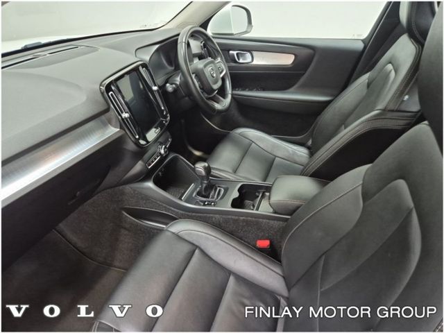 Image for 2018 Volvo XC40 T3 Momentum 156HP - 1 year warranty, Full Volvo Service record 