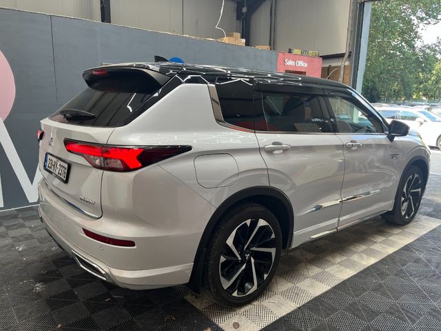 Image for 2023 Mitsubishi Outlander 2023 MITSUBISHI OUTLANDER PHEV P 2.4 AUTOMATIC / CRUISE CONTROL / PARKING CAMERA / ELECTRIC MEMORY & HEATED SEATS / PADDLE SHIFTERS / HEATED STEERING WHEEL / PANORAMIC SUNROOF AND MORE