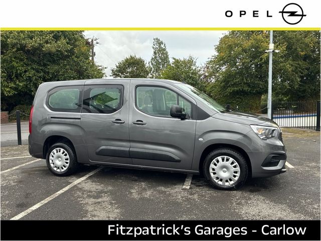 Image for 2022 Opel Combo 1.5 Turbo D 100PS Edition Plus 7 Seater