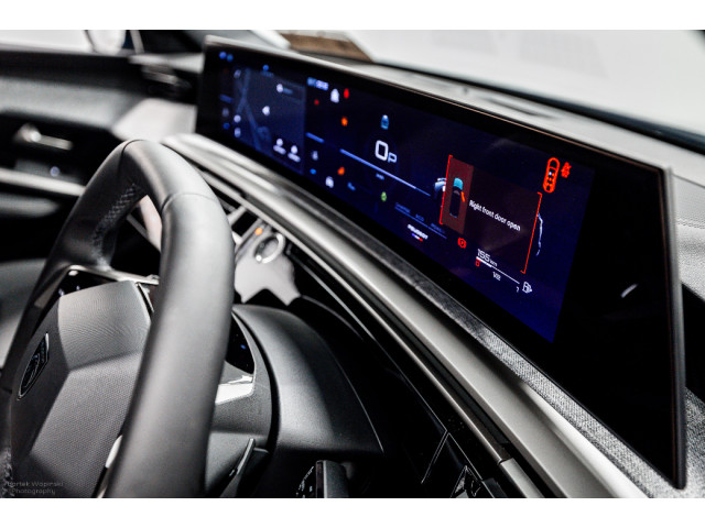 Image for 2025 Peugeot 5008 Allure HYBRID Auto 145HP - 7 Seats