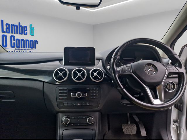 Image for 2014 Mercedes-Benz B Class B 180 CDI BLUE EFFICIENCY SE AUTO * SILVER MET / CREAM LEATHER * ALLOYS * VERY LOW MILES * SERVICE HISTORY * BEST AVAILABLE * 