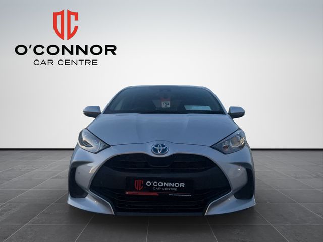 Image for 2021 Toyota Yaris Smart in silver, brilliant on fuel and Toyota reliable — this Yaris makes every journey a little easier.