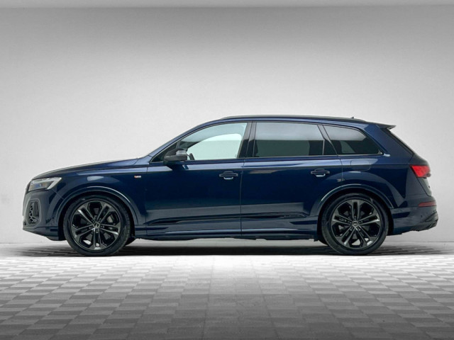 Image for 2025 Audi Q7 55 TFSI E S LINE BLACK ED QUATTRO