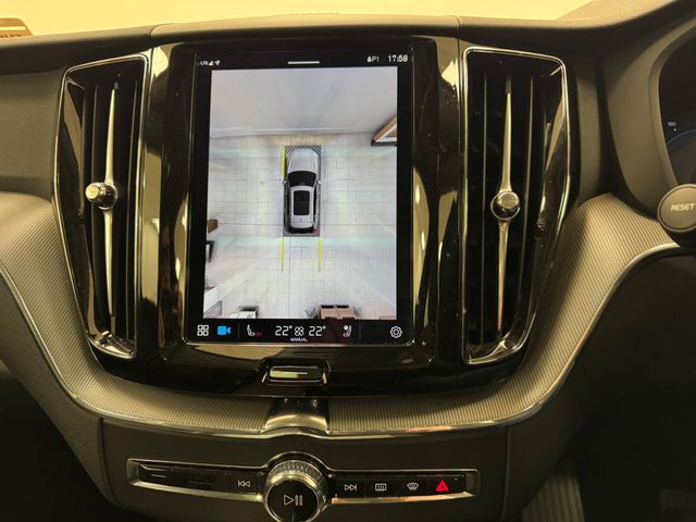 Image for 2025 Volvo XC60 T6 AWD PHEV Plus Dark