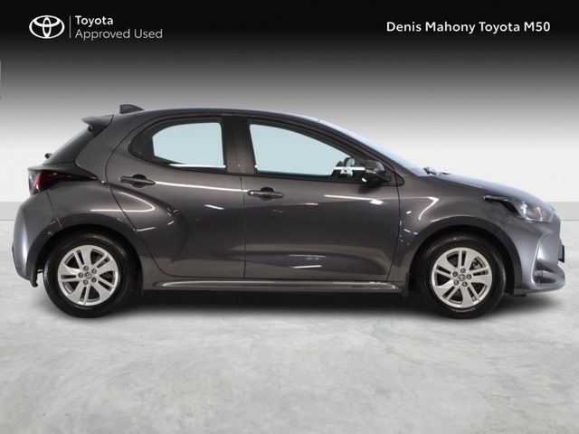 Image for 2023 Toyota Yaris Hybrid Luna Auto