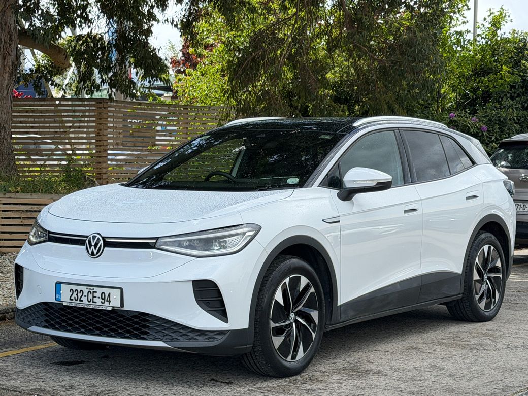 Image for 2023 Volkswagen ID.4 Pure.52 kwh battery. pan roof.2 keys