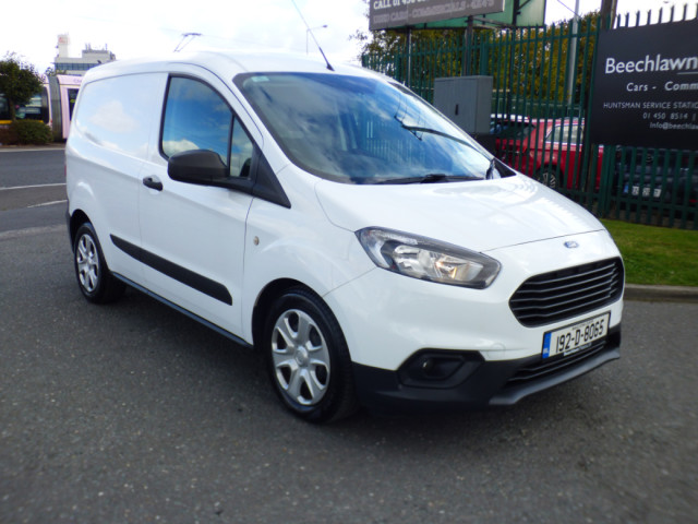 Image for 2019 Ford Transit Courier 1.5 TDCI 6SP TREND // PRICE EXCL. VAT // 07/26 CVRT // ONE PREVIOUS OWNER // FULL DOCUMENTED SERVICE HISTORY // BLUETOOTH, PARKING SENSORS AND ELECTRIC WINDOWS // 