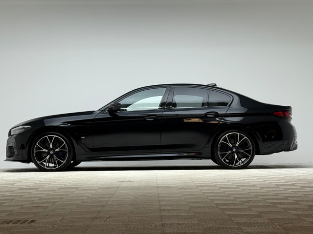 Image for 2021 BMW 5 Series 530E M SPORT