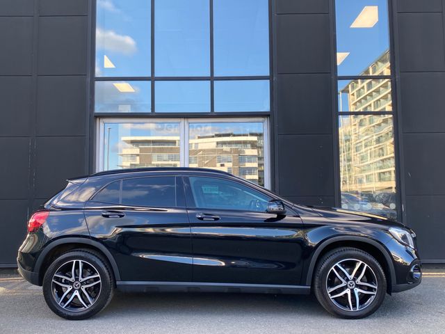Image for 2020 Mercedes-Benz GLA Class 180 AMG Night Edition Auto