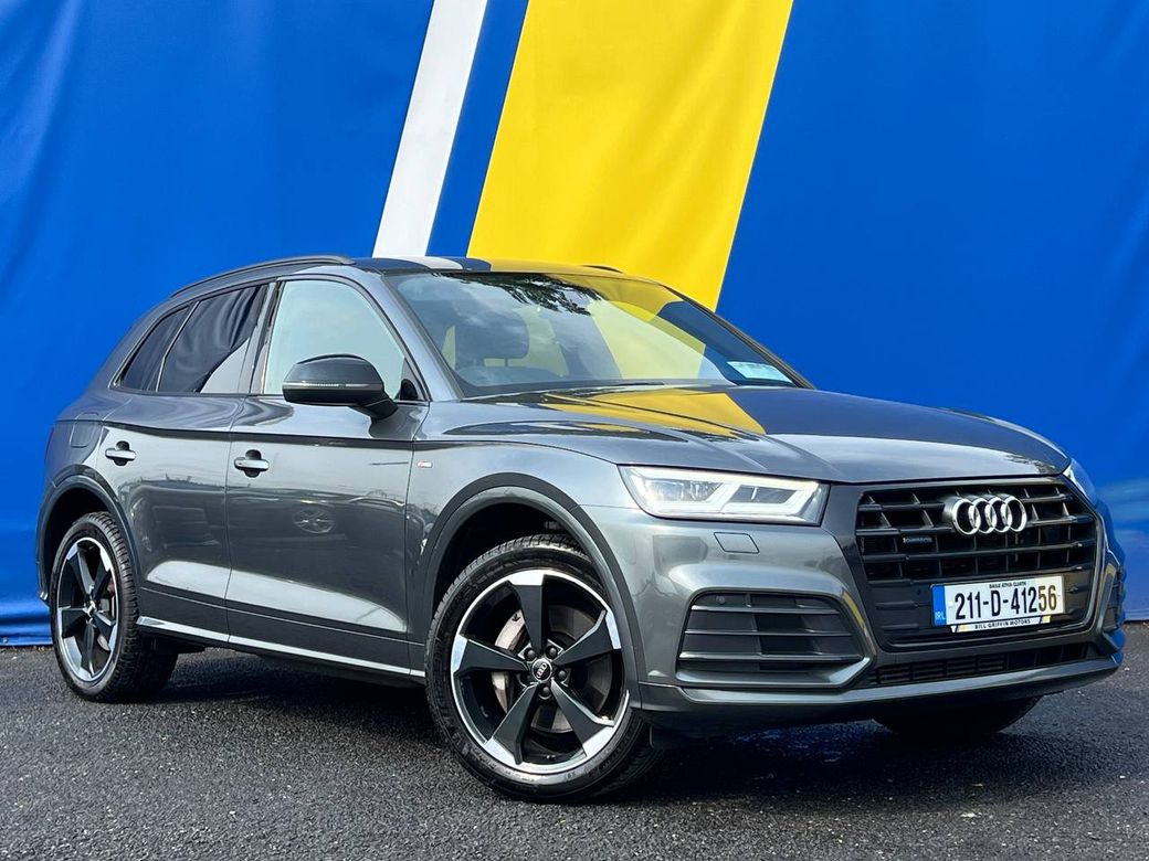 Image for 2021 Audi Q5 E-TRON 50 QUATTRO S-LINE BLACK EDITION // LEATHER/ALCANTARA SPORT INTERIOR // APPLE CARPLAY/ANDROID AUTO // 20" RSQ ALLOYS 