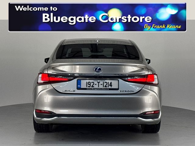 Image for 2019 Lexus ES 300h SUNROOF**HEATED CREAM LEATHER MEMORY SEATS**HEATED MULTIFUNCTIONAL STEERING WHEEL**DIGITAL DASH**BLUETOOTH MEDIA**DUAL CLIMATE**DRIVE MODES**KEYLESS START**ELECTRIC FOLDING MIRRORS**ISOFIX**