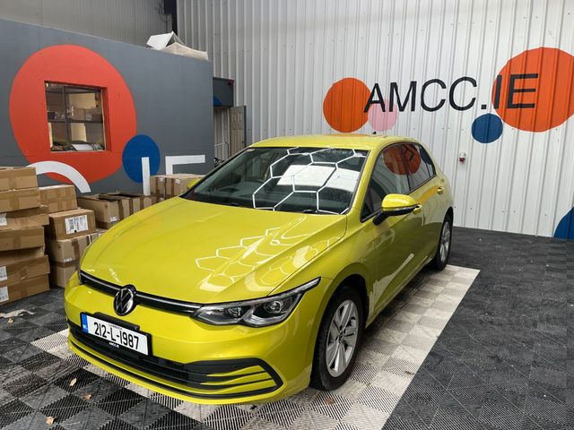 Image for 2021 Volkswagen Golf 2021 VOLKSWAGEN GOLF ETSI ACTIVE 1.0 AUTOMATIC / CRUISE CONTROL / PARKING CAMERA / HEATED SEATS / PADDLE SHIFTERS / APPLE CARPLAY AND MORE