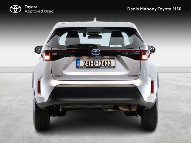 Image for 2024 Toyota Yaris Cross Luna Hybrid