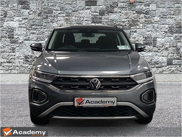 Image for 2022 Volkswagen T-Roc Life 1.0 TSI M6F 110HP 5DR