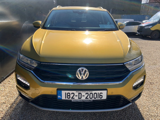 Image for 2018 Volkswagen T-Roc 1.0 TSI 115 BHP 6SP DESIGN 5DR // LOW MILEAGE // STUNNING CONDITION // 09/26 NCT // LANE ASSIST, PARKING SENSORS AND PRIVACY GLASS // 