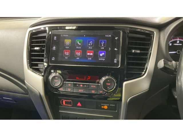 Image for 2020 Mitsubishi L200 2.3 DI-D BARBARIAN AUTO