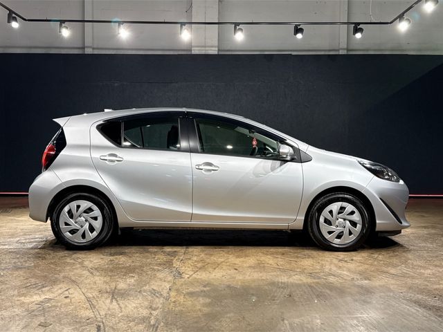 Image for 2020 Toyota Aqua HYBRID 1.5L AUTOMATIC - AIR CONDITIONING - HEATING / AC CONTROLS