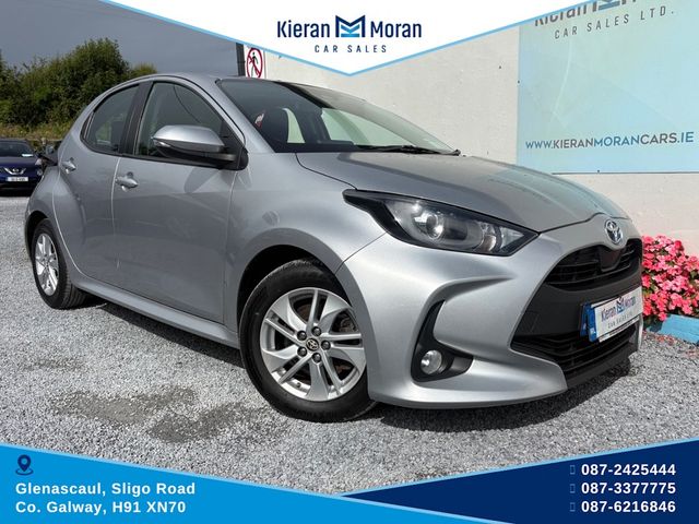 Image for 2022 Toyota Yaris HYBRID LUNA AUTO 4DR
