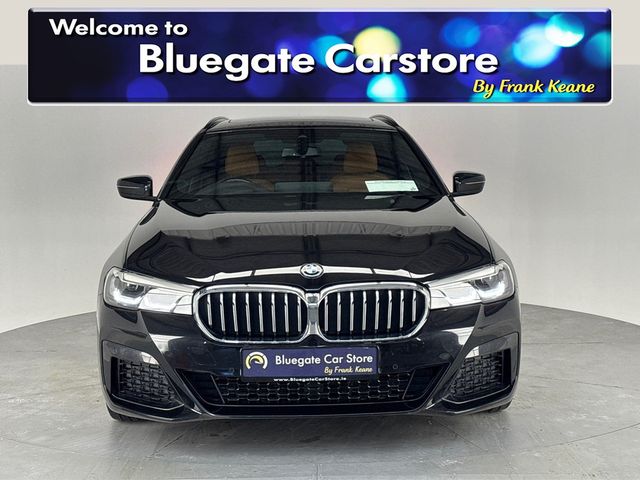 Image for 2023 BMW 5 Series 530E M SPORT AUTO **REVERSE CAMERA**ELECTRIC TAILGATE**PARKING SENSORS**APPLE CAR PLAY**MULTIFUNCTIONAL STEERING WHEEL**HEATED BROWN LEATHER INTERIOR**DUAL CLIMATE**DRIVE MODES**CRUISE CONTROL**