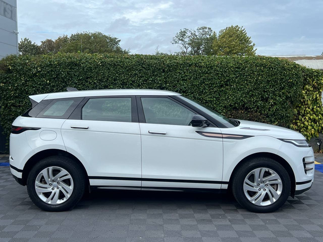 Image for 2022 Land Rover Range Rover Evoque EVOQUE R-DYNAMIC // LOW MILEAGE // REVERSE CAMERA // HEATED & POWERED SEATS