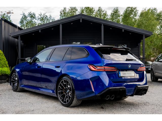 Image for 2026 BMW M5 TOURING, HUGE SPEC, ULTIMATE PACK, M DRIVER PACK, CARBON CERAMIC BRAKES, PAN ROOF, BOWERS & WILKINS SOUND SYSTEM, HEATED/ COOLED SEATS, COMFORT ACCESS