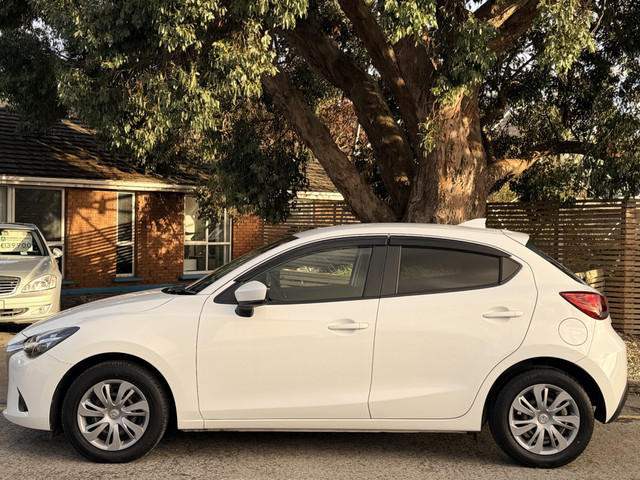 Image for 2018 Mazda Demio 