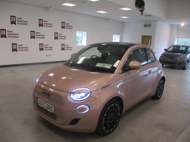 Image for 2022 Fiat 500 LA Prima BOCELLI Electric 42KWH 3DR AUTO-LEATHER-PANORAMIC ROOF-ONE OWNER