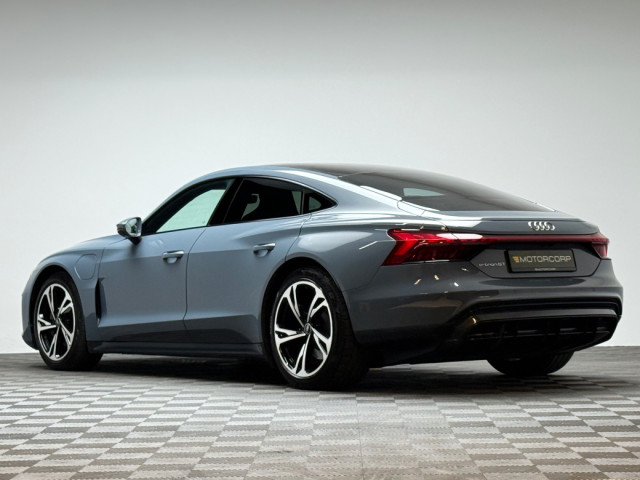 Image for 2022 Audi e-tron GT GT 522HP QUATTRO *PAN ROOF*