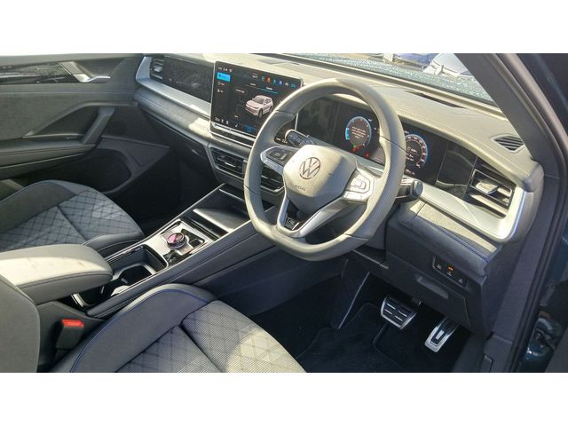 Image for 2025 Volkswagen Tayron R-Line Edition 75 DSG 2.0 TDI 150HP **7 SEATER, AUTOMATIC, REAR VIEW CAMERA**