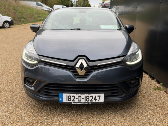 Image for 2018 Renault Clio 0.9 TCE 90 BHP Dynamique S NAV // 09/28 NCT // STUNNING CONDITION // SAT NAV, REAR PARKING SENSORS AND BLUETOOTH // VERY LOW MILEAGE //