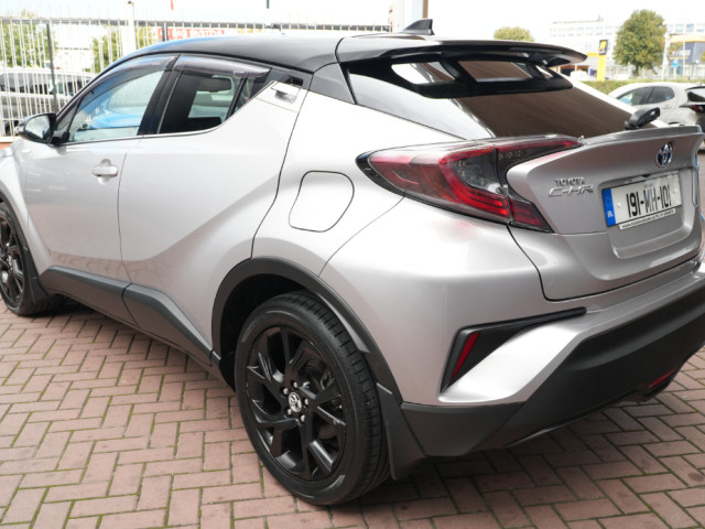Image for 2019 Toyota C-HR Hybrid Luna Sport 4DR Auto
