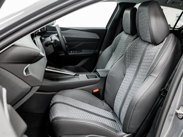 Image for 2026 Peugeot 308 Allure Hybrid Auto 145HP