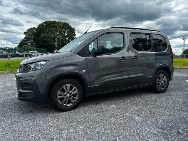 Image for 2023 Peugeot Rifter Wheelchair Accessible