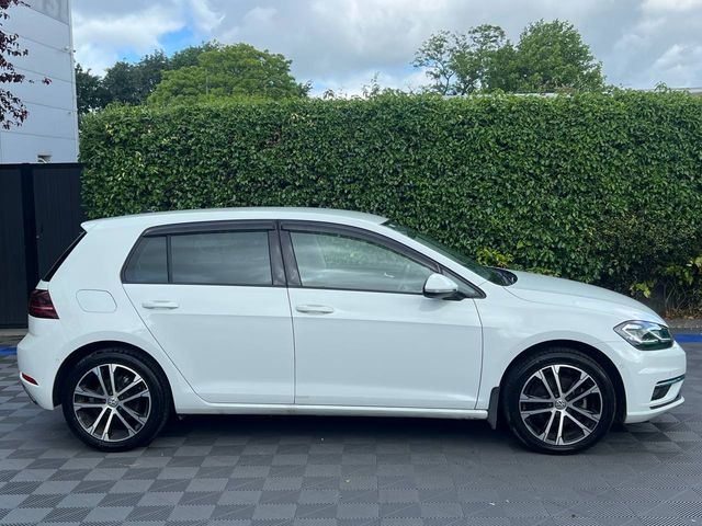Image for 2021 Volkswagen Golf COMFORTLINE 1.2 TSI AUTO // APPLE CARPLAY/ANDROID AUTO // REVERSE CAMERA // SERVICE HISTORY