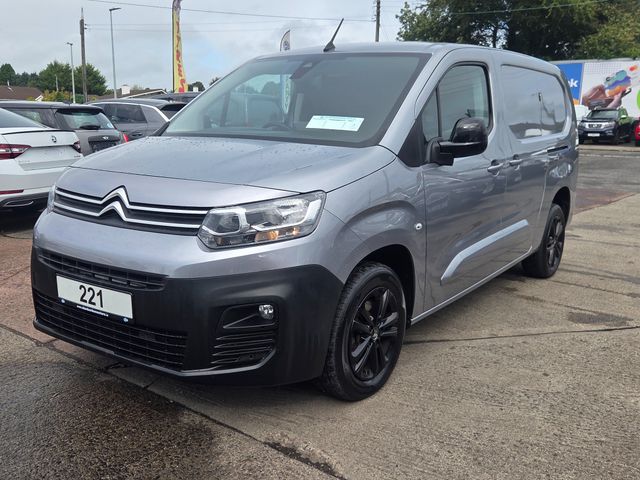 Image for 2022 Citroen Berlingo 950 DRIVER PRO XL BLUEHDI