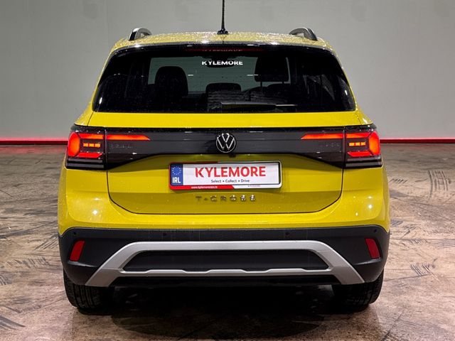 Image for 2025 Volkswagen T-Cross TSI ACTIVE AUTOMATIC - ONLY 1000KM - FACTORY ALLOYS - CRUISE CONTROL - REAR CAMERA
