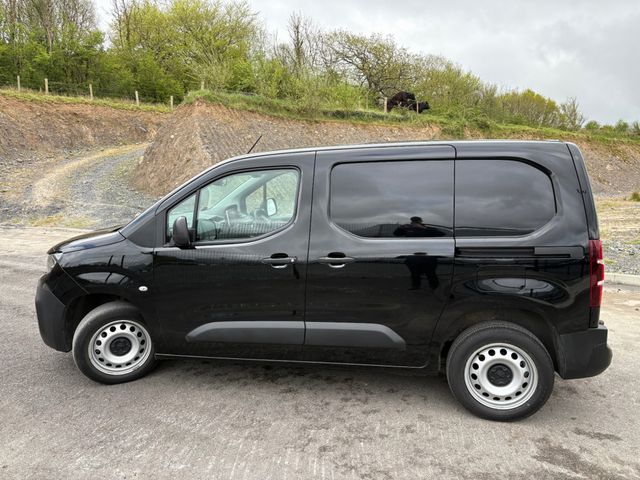 Image for 2024 Peugeot Partner PROFESSIONAL PLUS 1.5